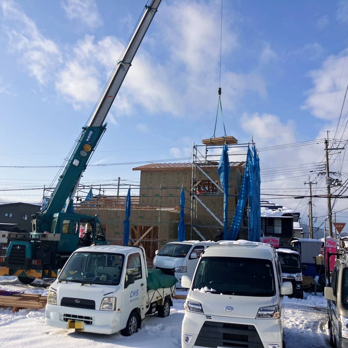 1/27　今年初の棟上げです🏠✨
